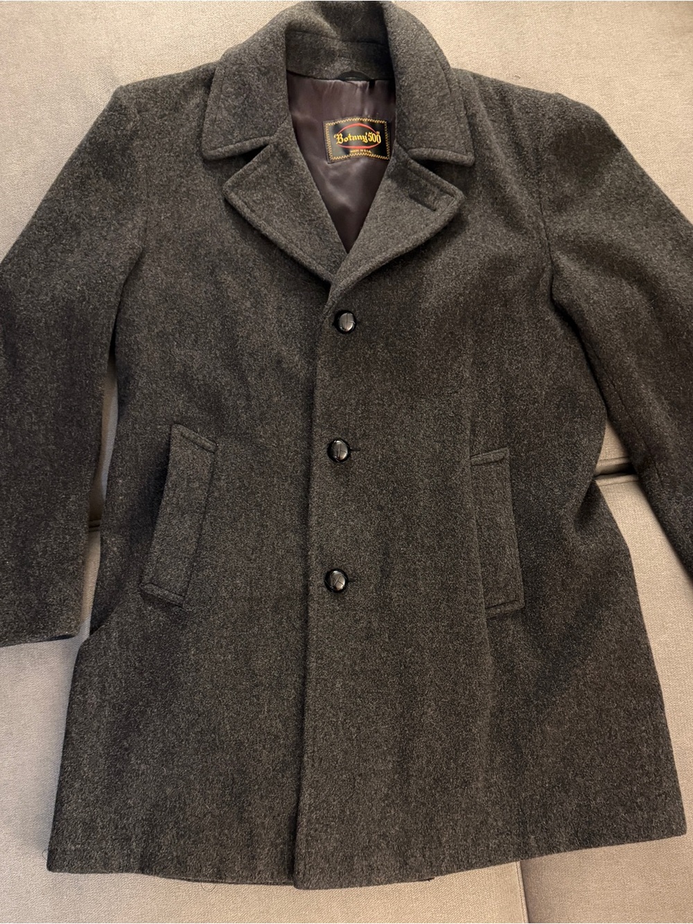 Vintage Botany 500 Men’s Wool Overcoat 40R Charcoal Gray Made in USA Plaid Lined